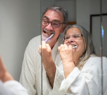 Wat dien je te vermijden bij een gespleten kies